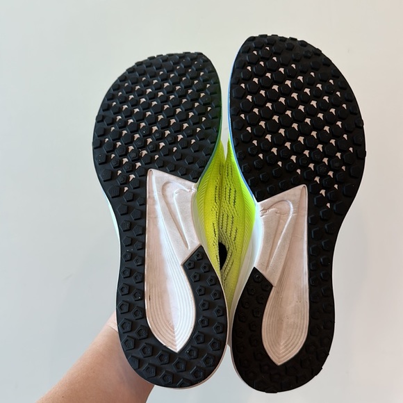 Nike RunFast Running Sneaker Womens 7 - Picture 2 of 6